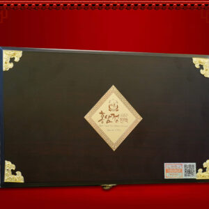 Cao hồng sâm Kanghwa hộp gỗ quà biếu cao cấp loại 4 lọ (250g x 4) NS391